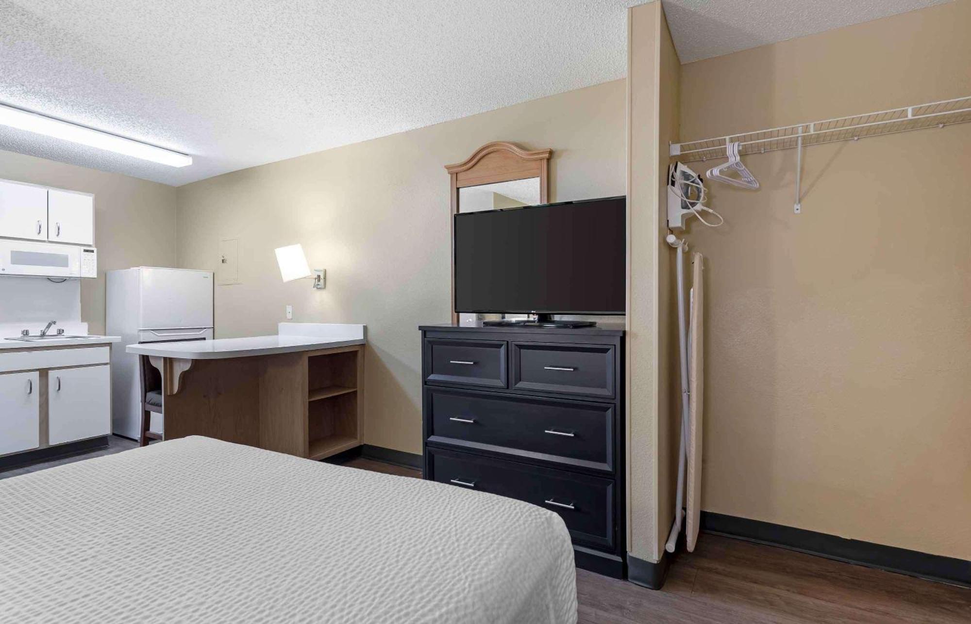 Extended Stay America Select Suites - Denver - Aurora South Экстерьер фото